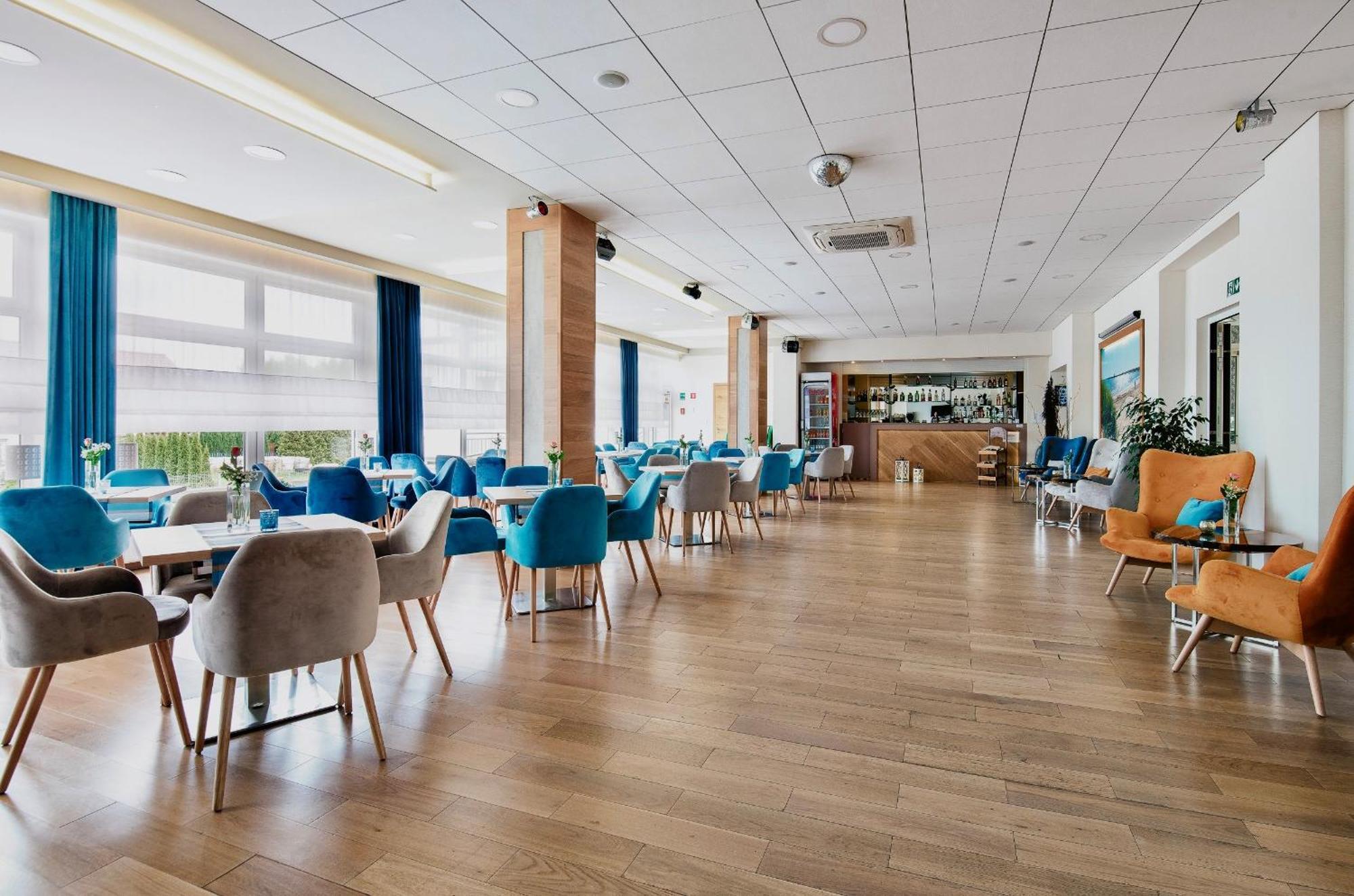 Interferie Cechsztyn Hotel อุสตรอเนียมอร์สเกีย ภายนอก รูปภาพ