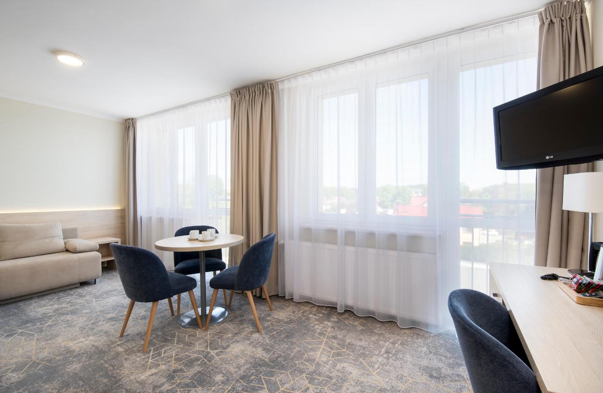 Interferie Cechsztyn Hotel อุสตรอเนียมอร์สเกีย ห้อง รูปภาพ