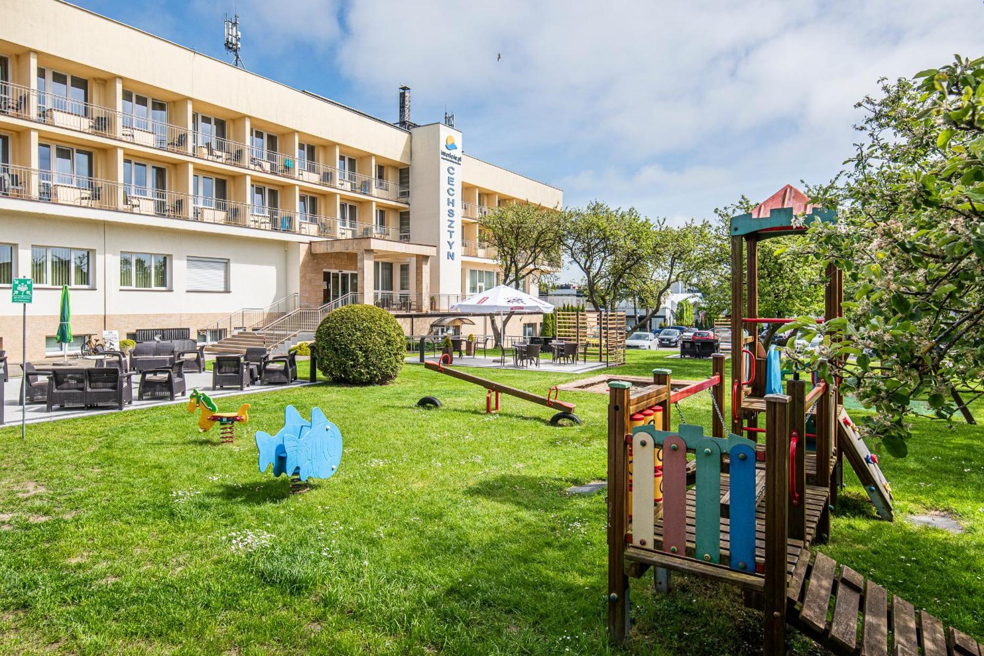 Interferie Cechsztyn Hotel อุสตรอเนียมอร์สเกีย ภายนอก รูปภาพ