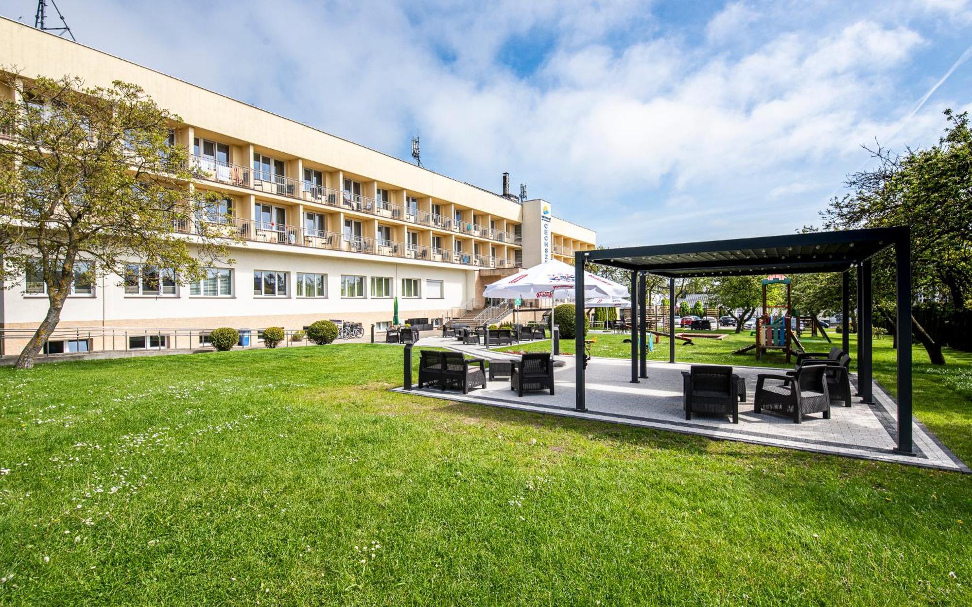 Interferie Cechsztyn Hotel อุสตรอเนียมอร์สเกีย ภายนอก รูปภาพ