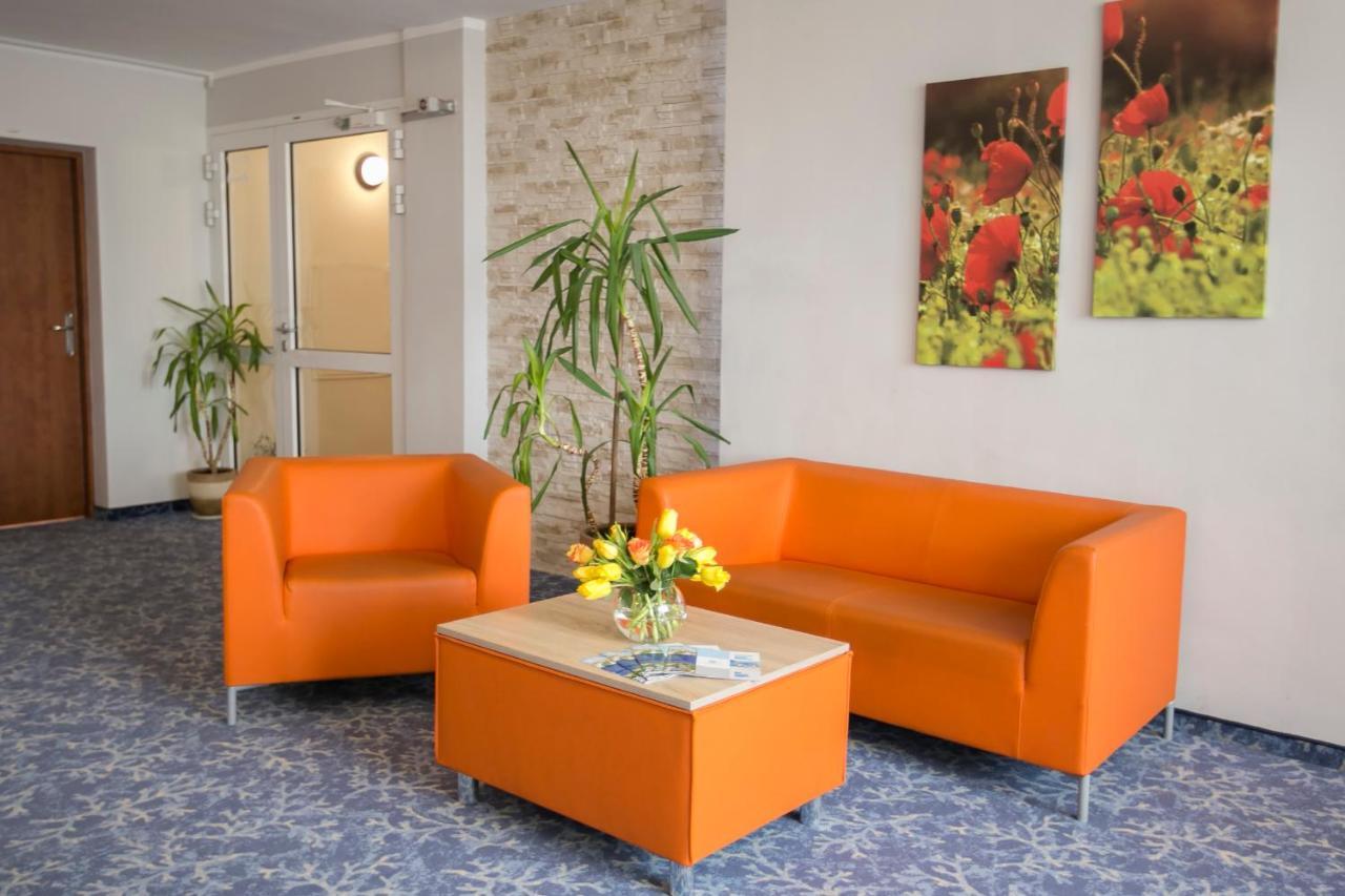 Interferie Cechsztyn Hotel อุสตรอเนียมอร์สเกีย ภายนอก รูปภาพ